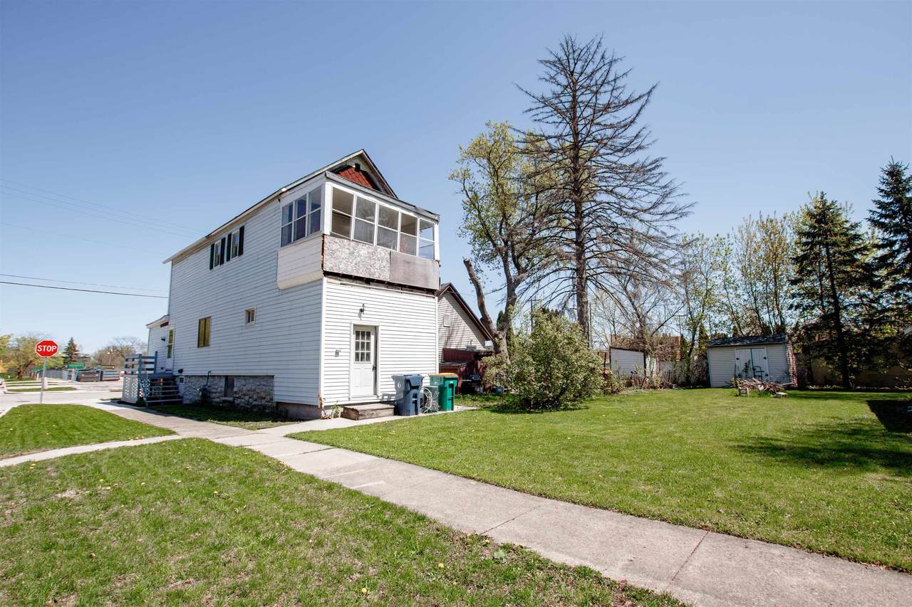 302 Division Street - Photo 1