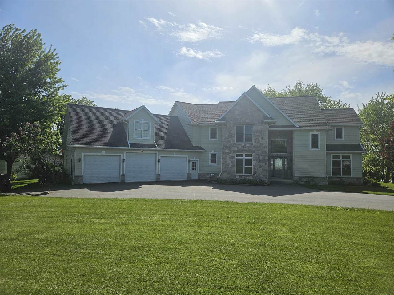 N2281 Lakewood Lane - Photo 1