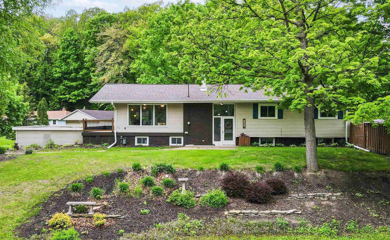 338 Swiss Hill Drive - Photo 1
