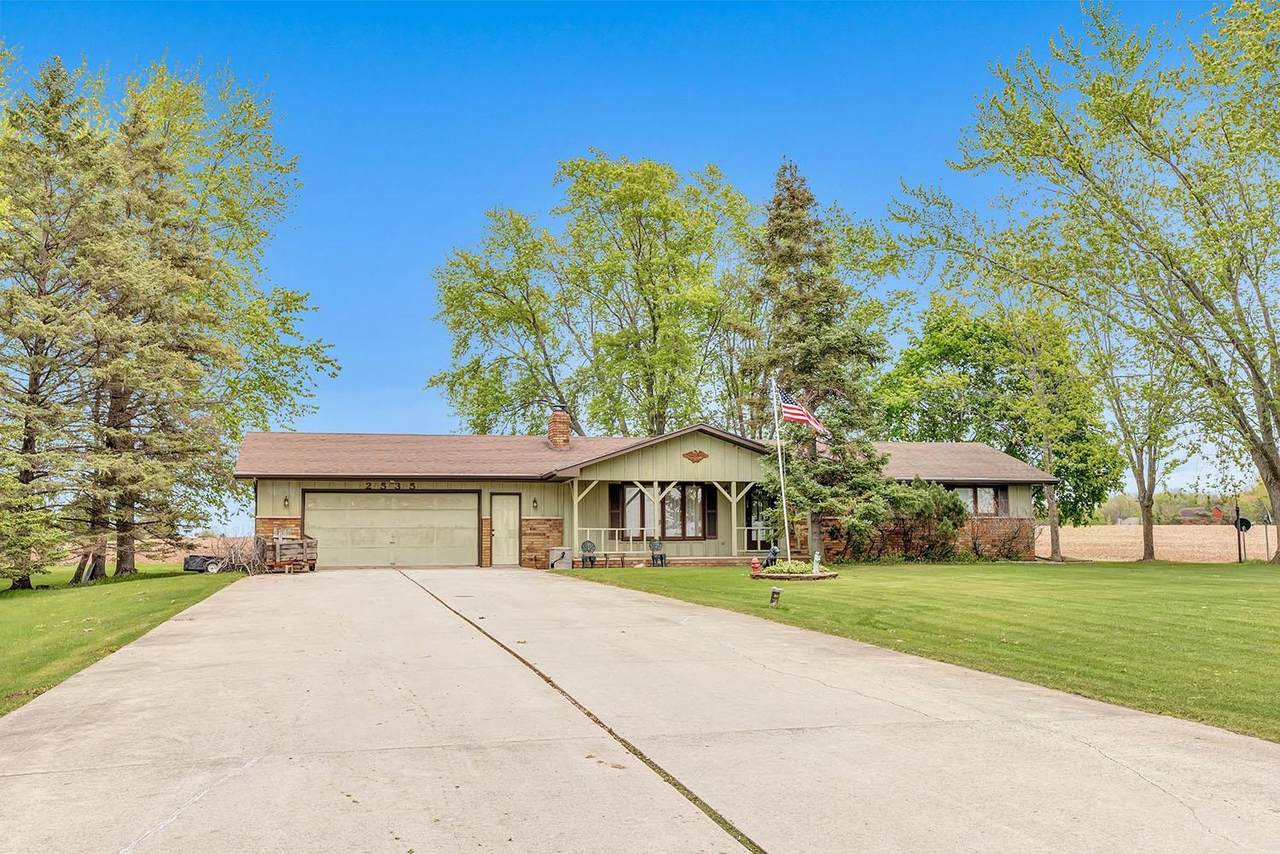 2535 Erie Road - Photo 1