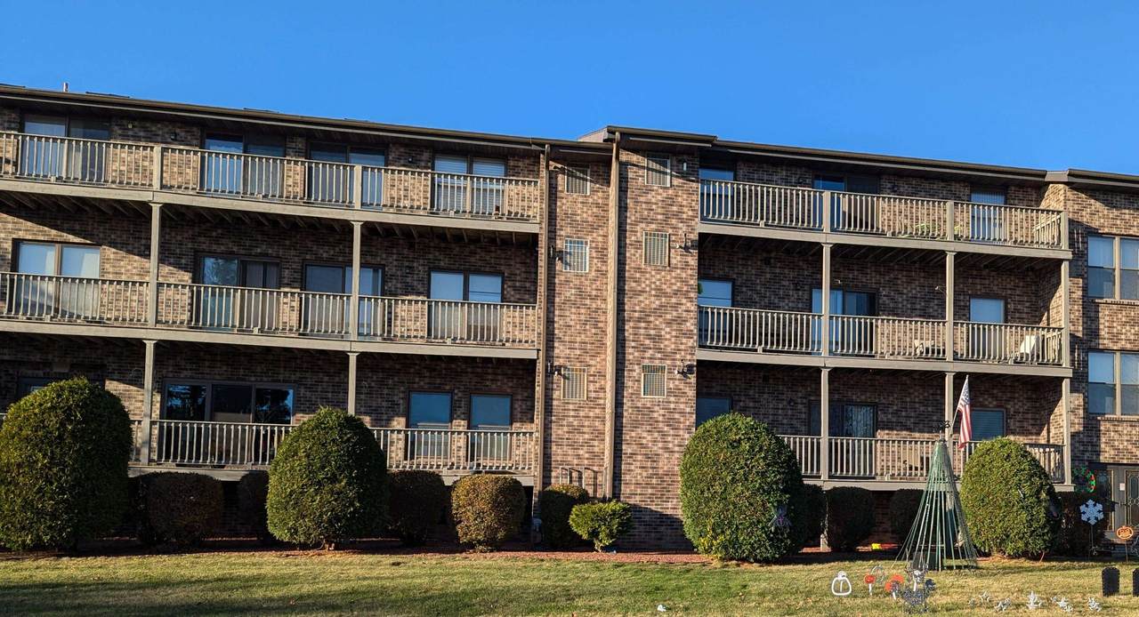 300 St Joseph Street - Photo 1
