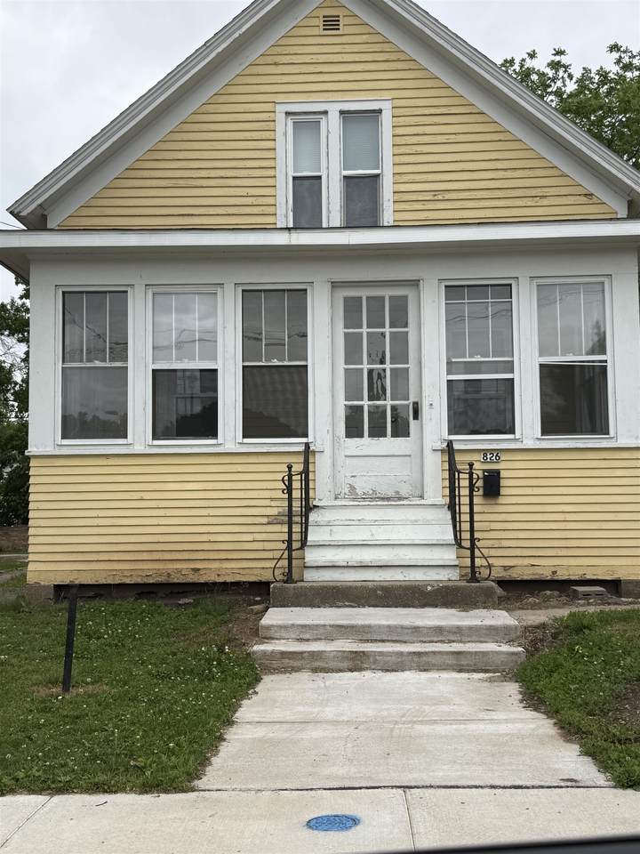 826 Mckinley Street - Photo 1