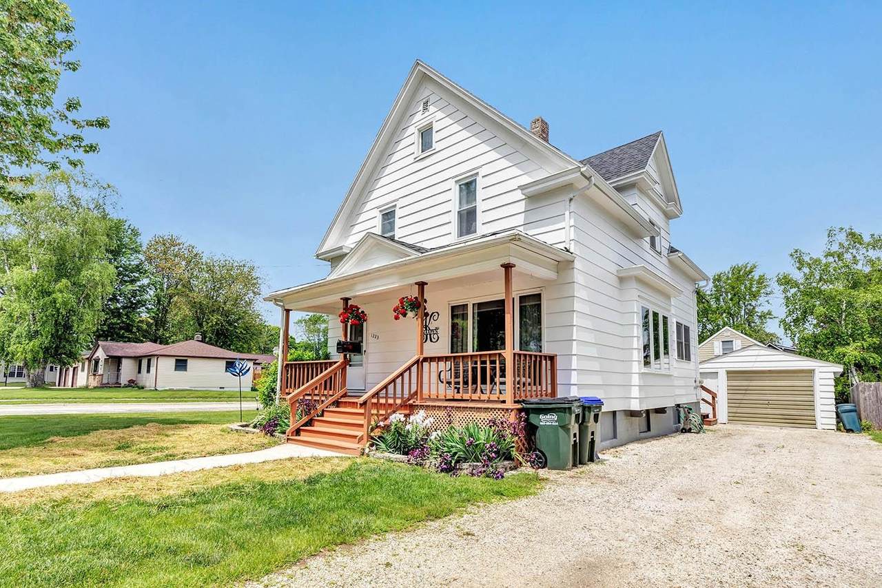 1223 Steele Street - Photo 1
