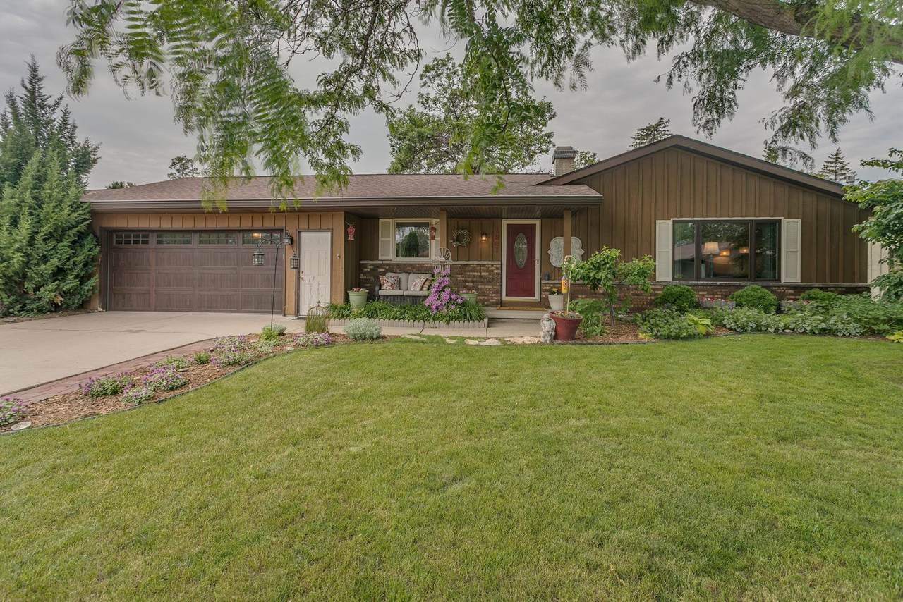 1801 Mc Intosh Drive - Photo 1