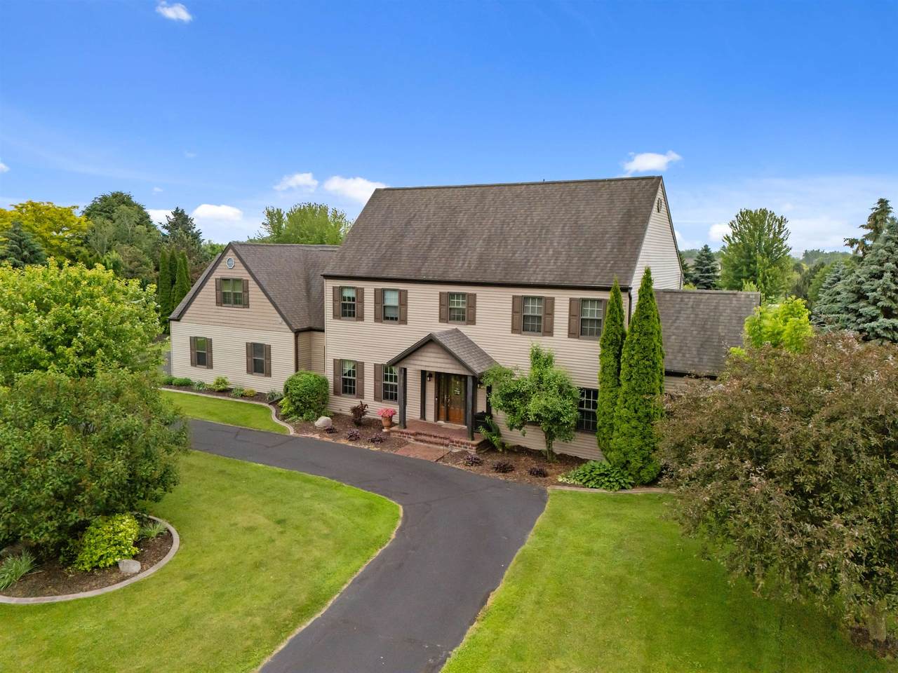 5193 High Pointe Drive - Photo 1