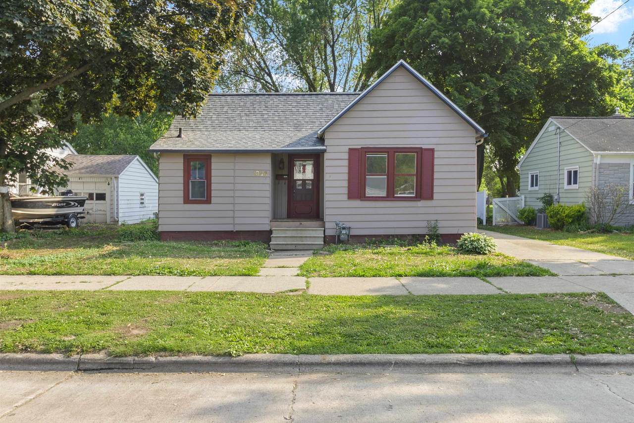 1356 Grignon Street - Photo 1