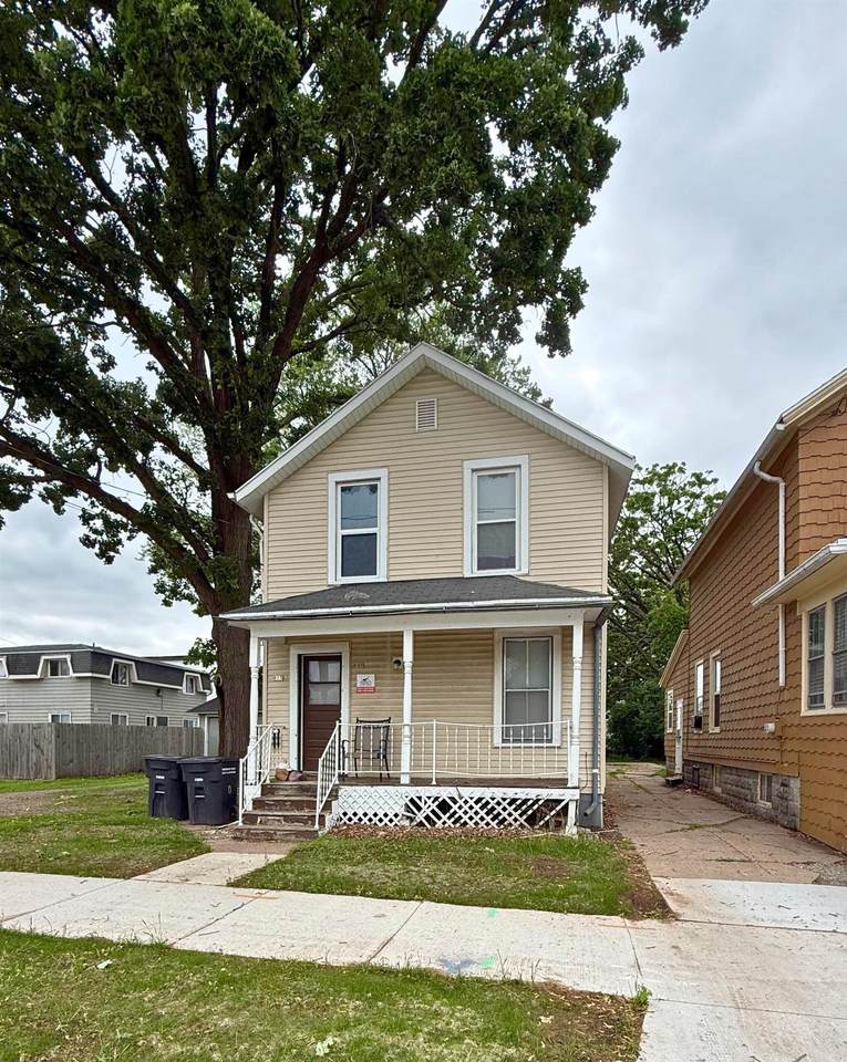 813 Cherry Street - Photo 1