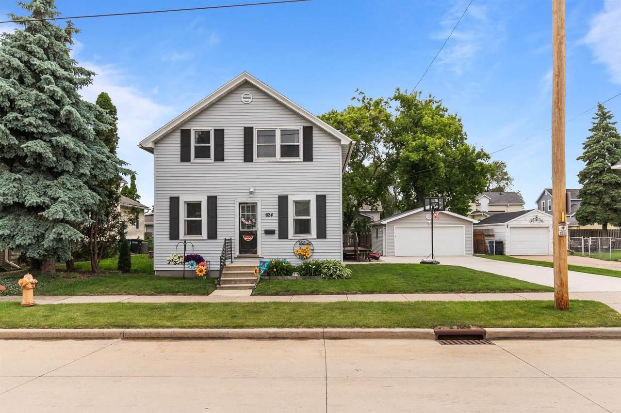 624 8TH Avenue - Photo 1