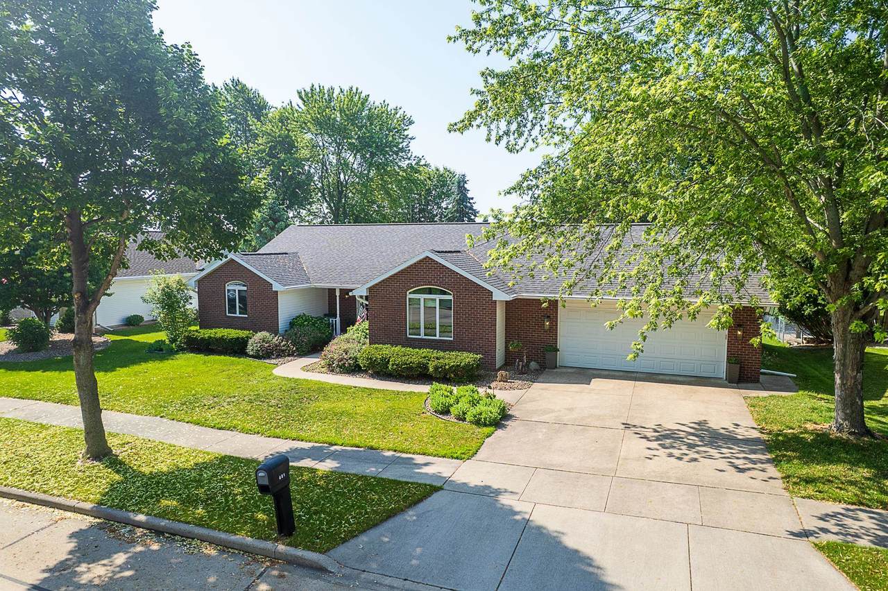 401 Winrowe Drive - Photo 1