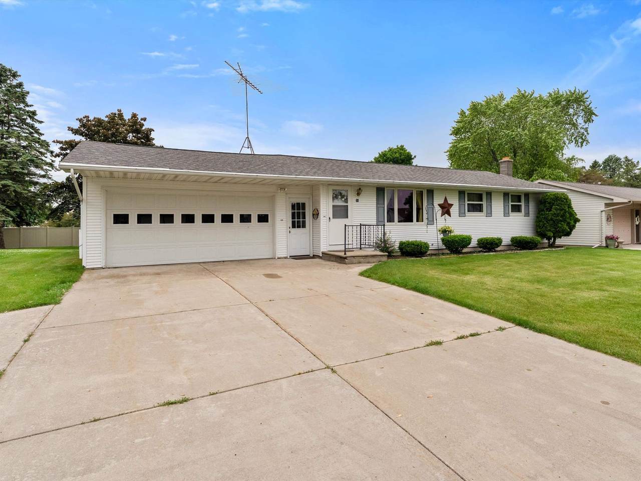 55 Villa Heights Court - Photo 1