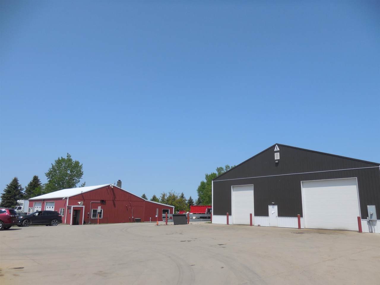 5523 Luxemburg Road - Photo 1