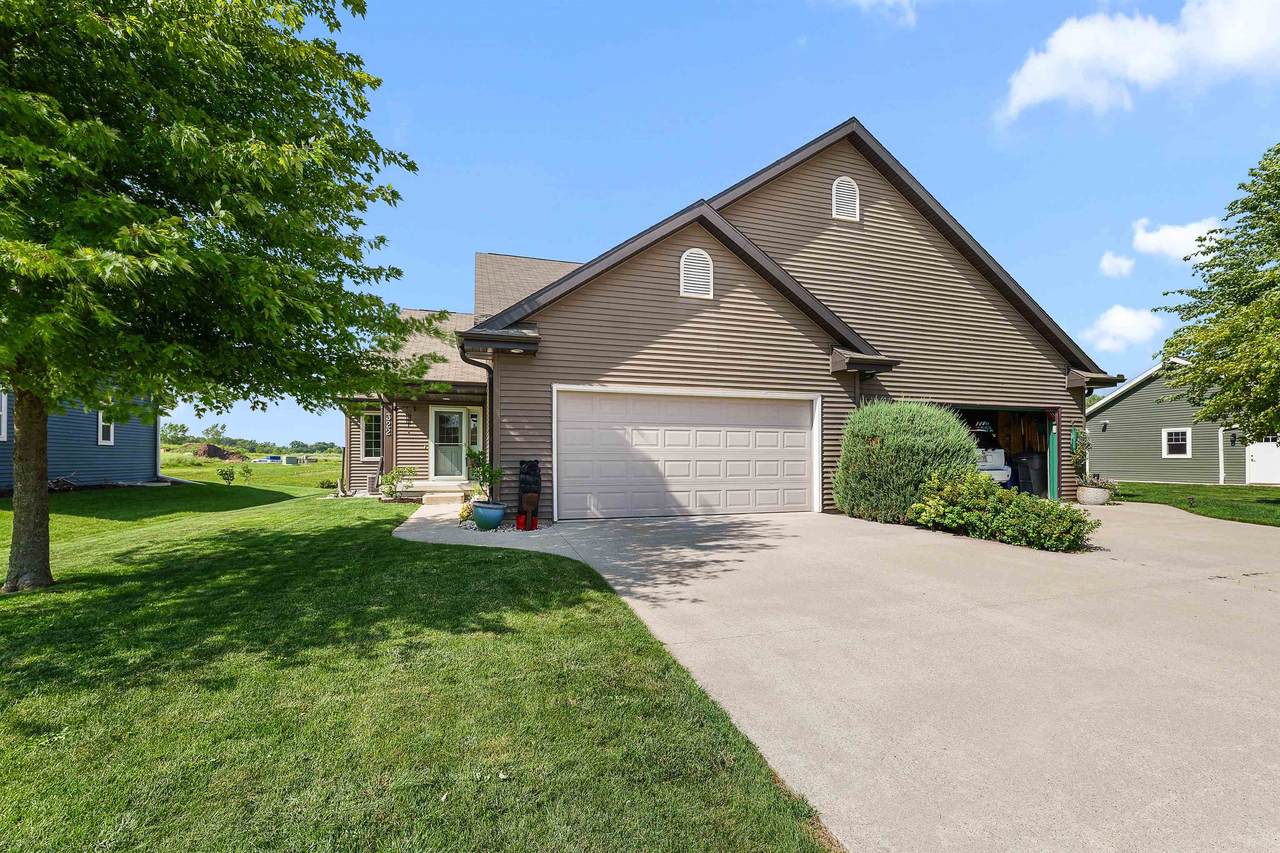 322 Blackbird Street - Photo 1