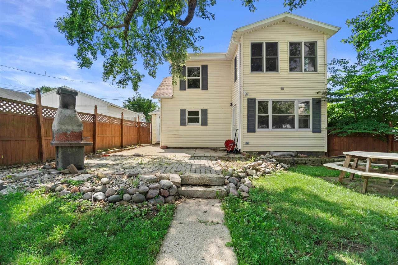 2929 48TH Street - Photo 1