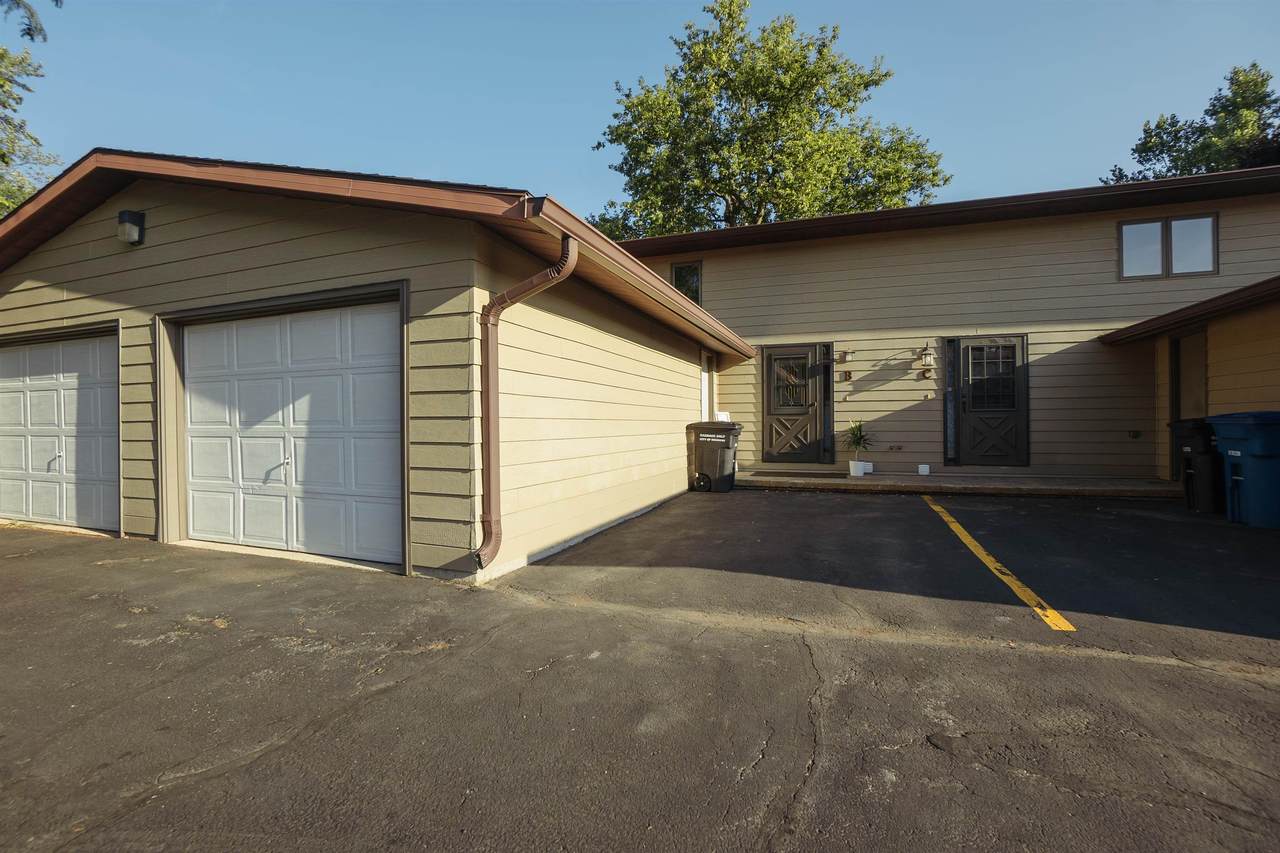 1535 Witzel Avenue - Photo 1