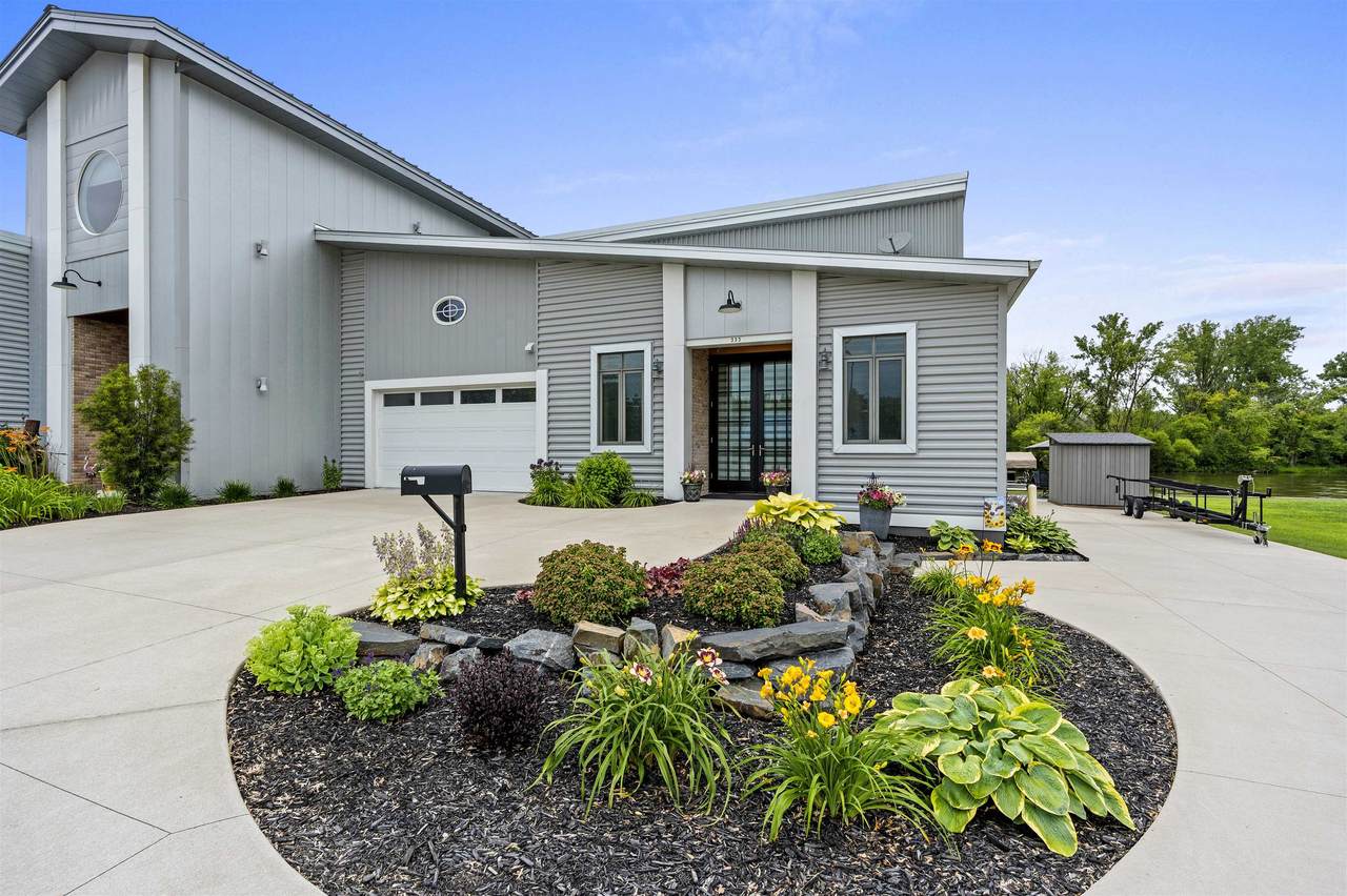 333 Main Street - Photo 1