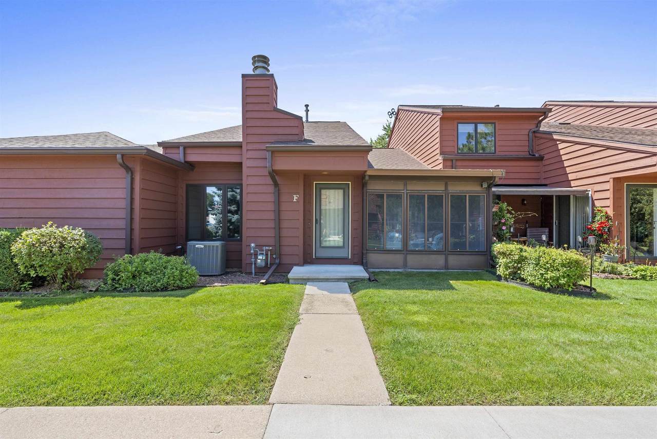 2240 Meadowbrook Court - Photo 1