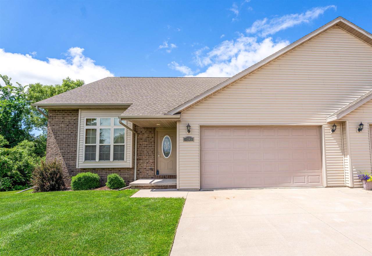 1205 Saunders Road - Photo 1