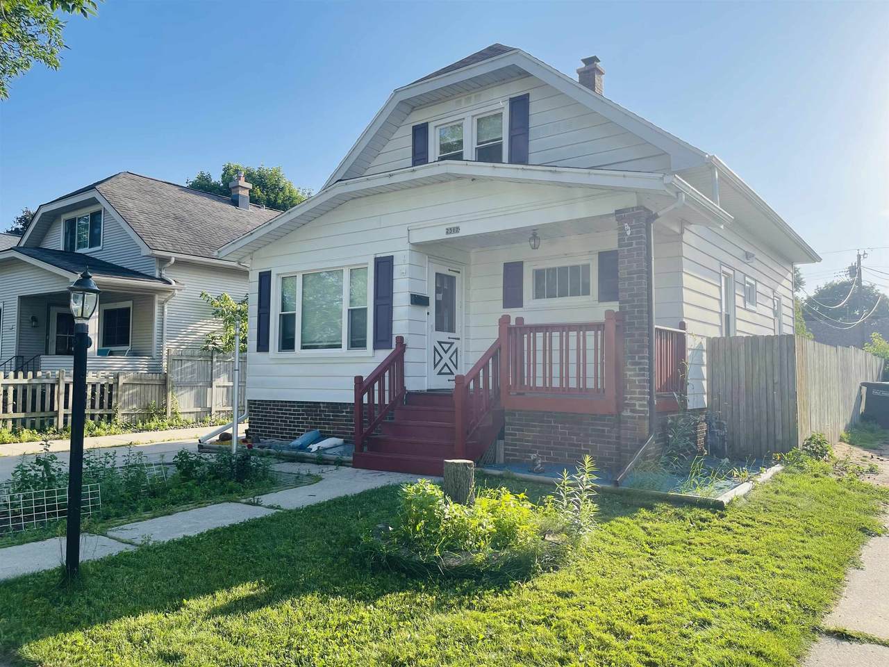 2312 Henry Street - Photo 1