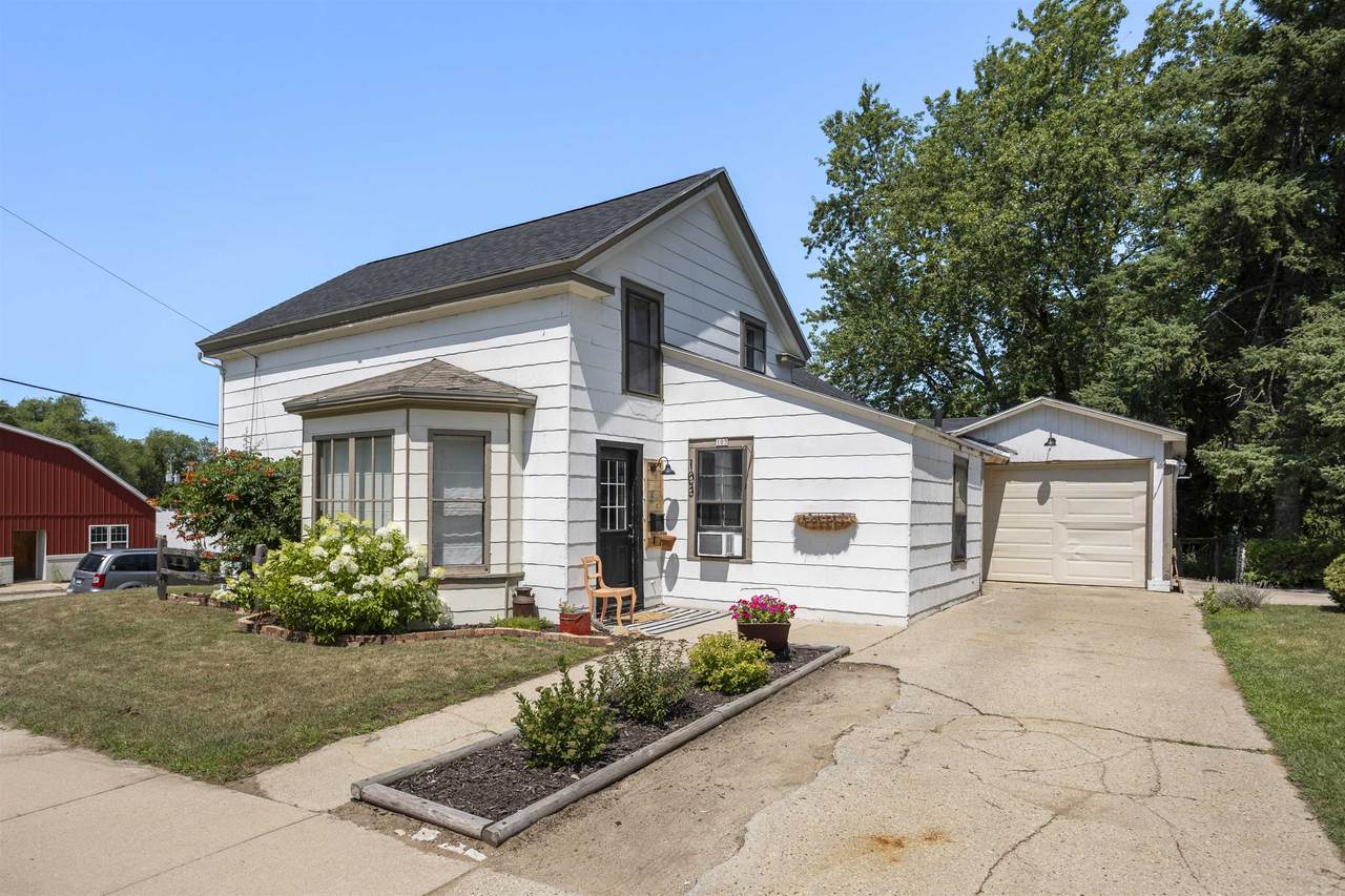 103 Ceresco Street - Photo 1