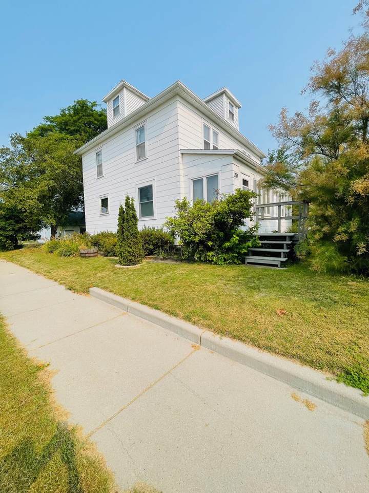 233 Wisconsin Street - Photo 1