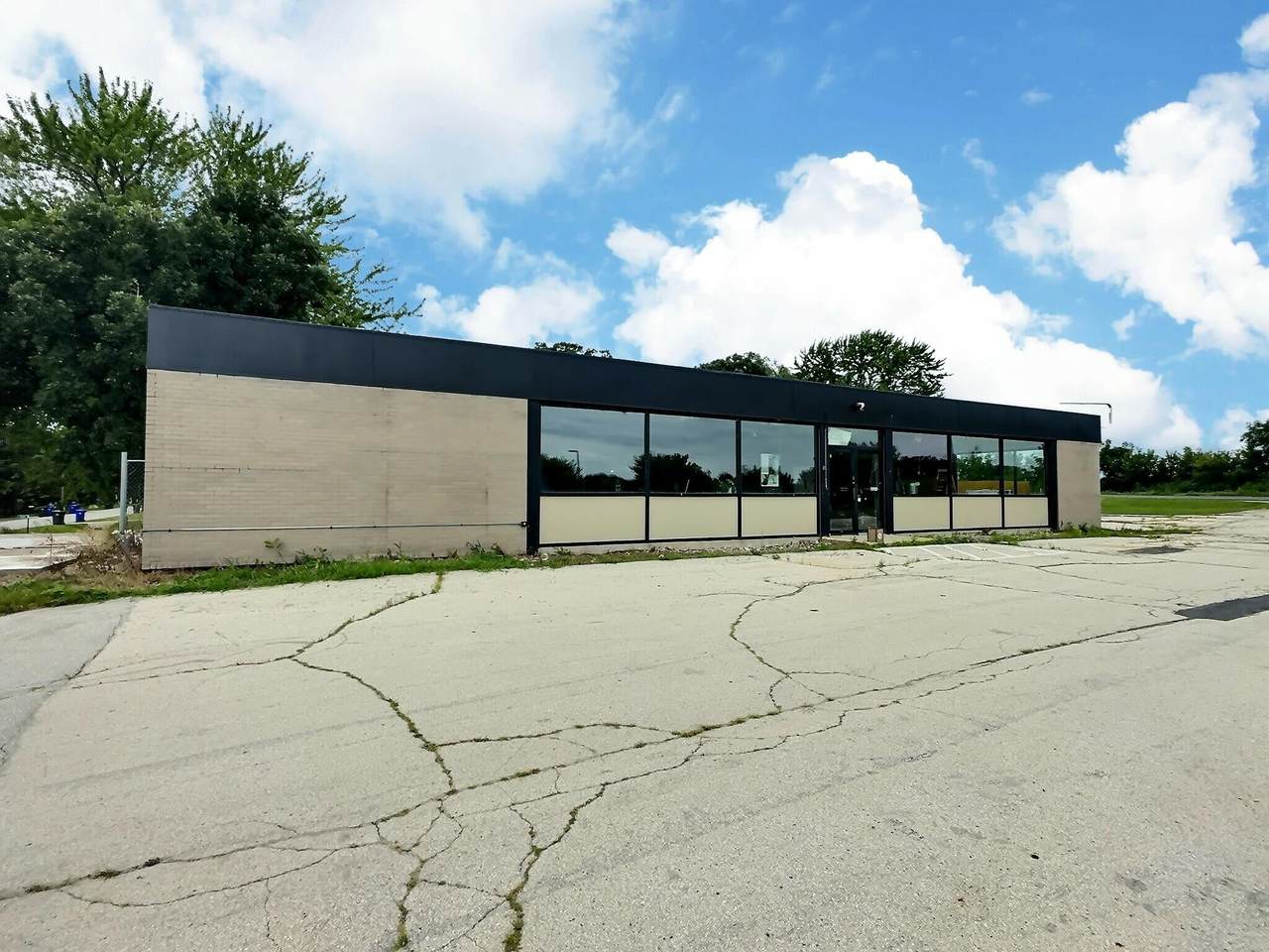 5761 County Road S - Photo 1