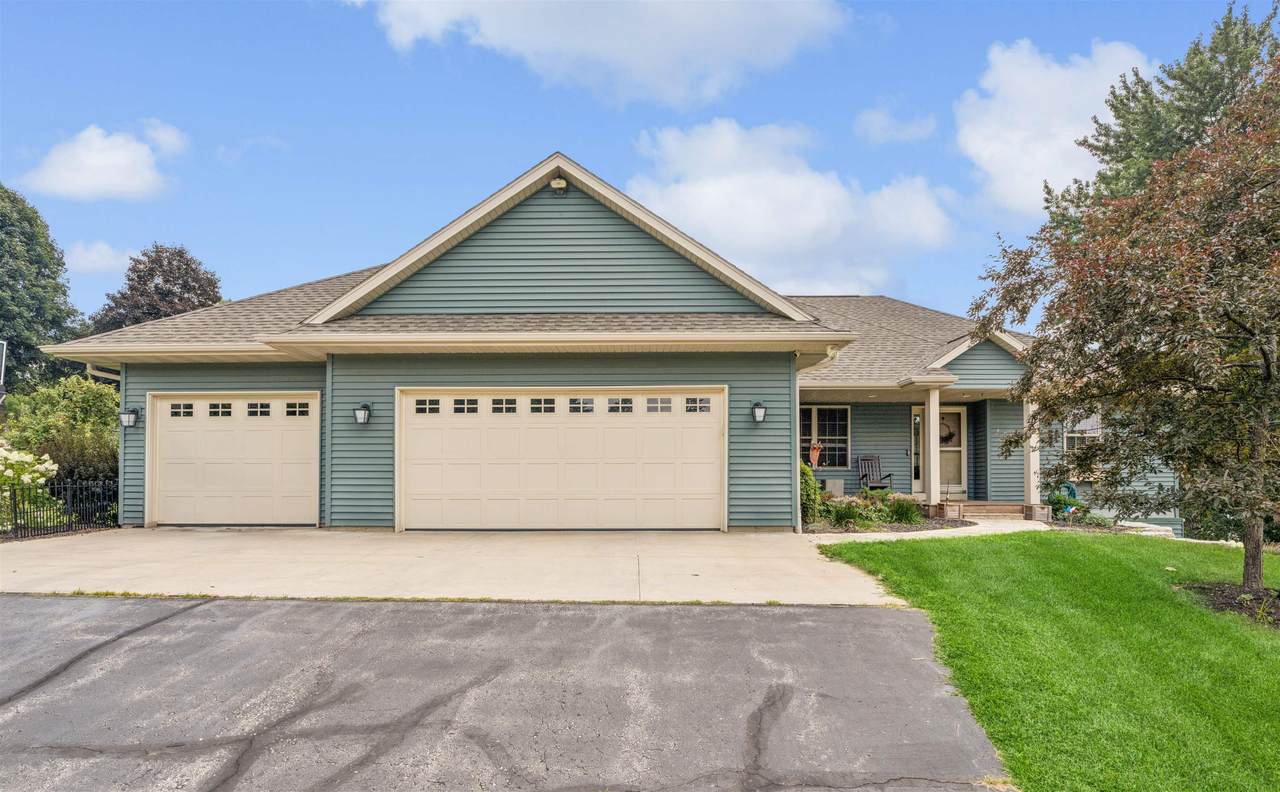 W4550 Marys Avenue - Photo 1