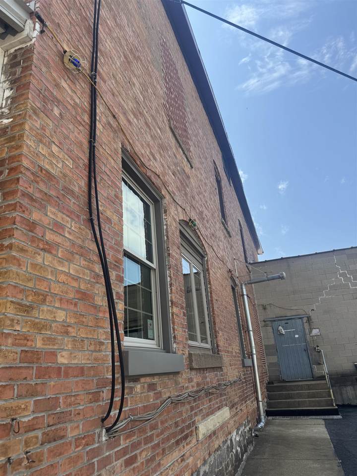 235 Wisconsin Street - Photo 1