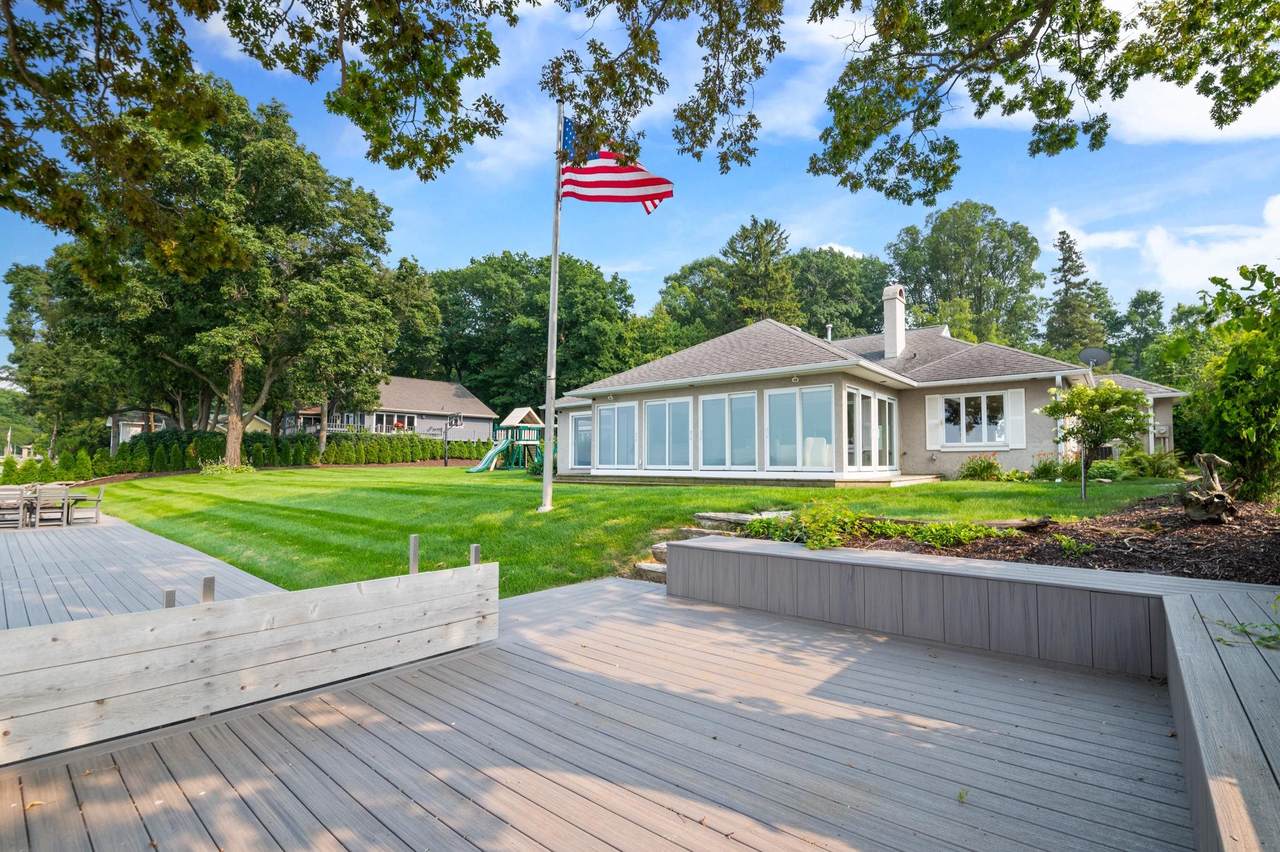 5901 Shore Acres Road - Photo 1