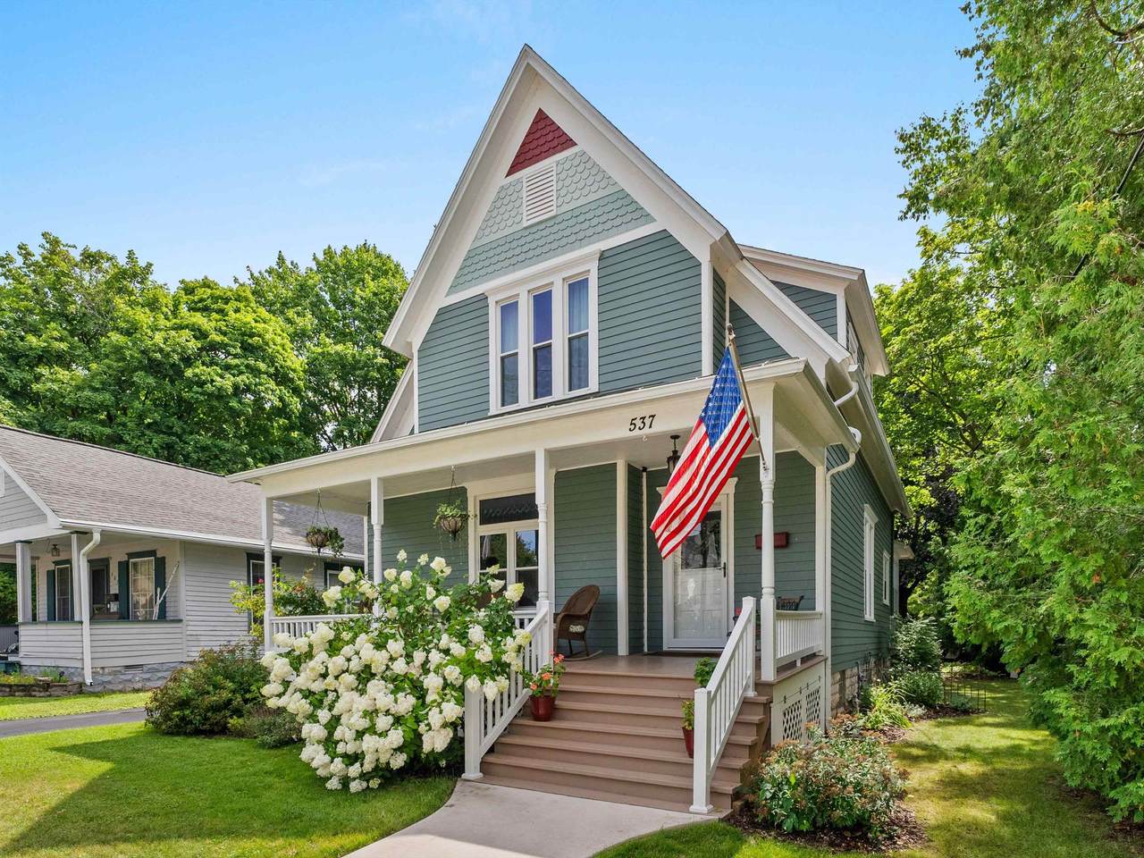 537 Kentucky Street - Photo 1