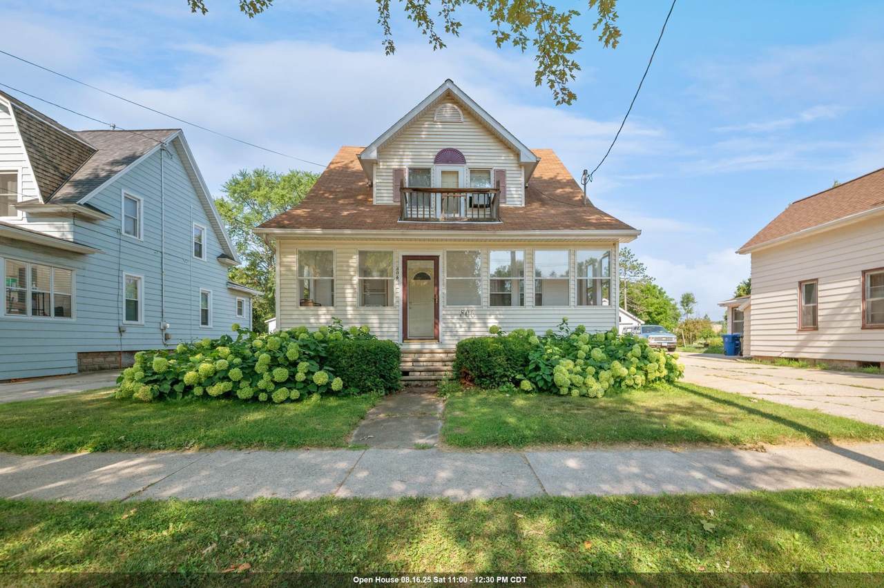 806 4TH Street - Photo 1