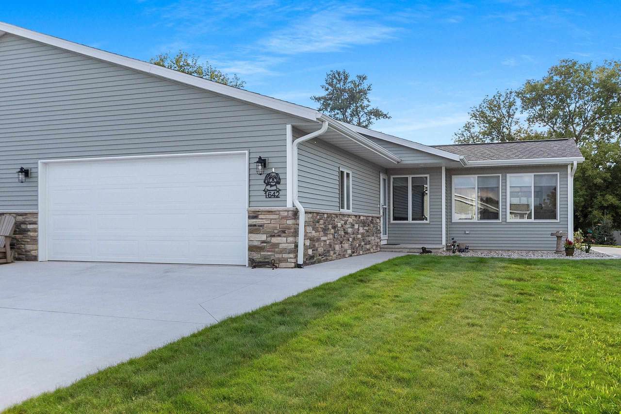 1642 Balsam Court - Photo 1