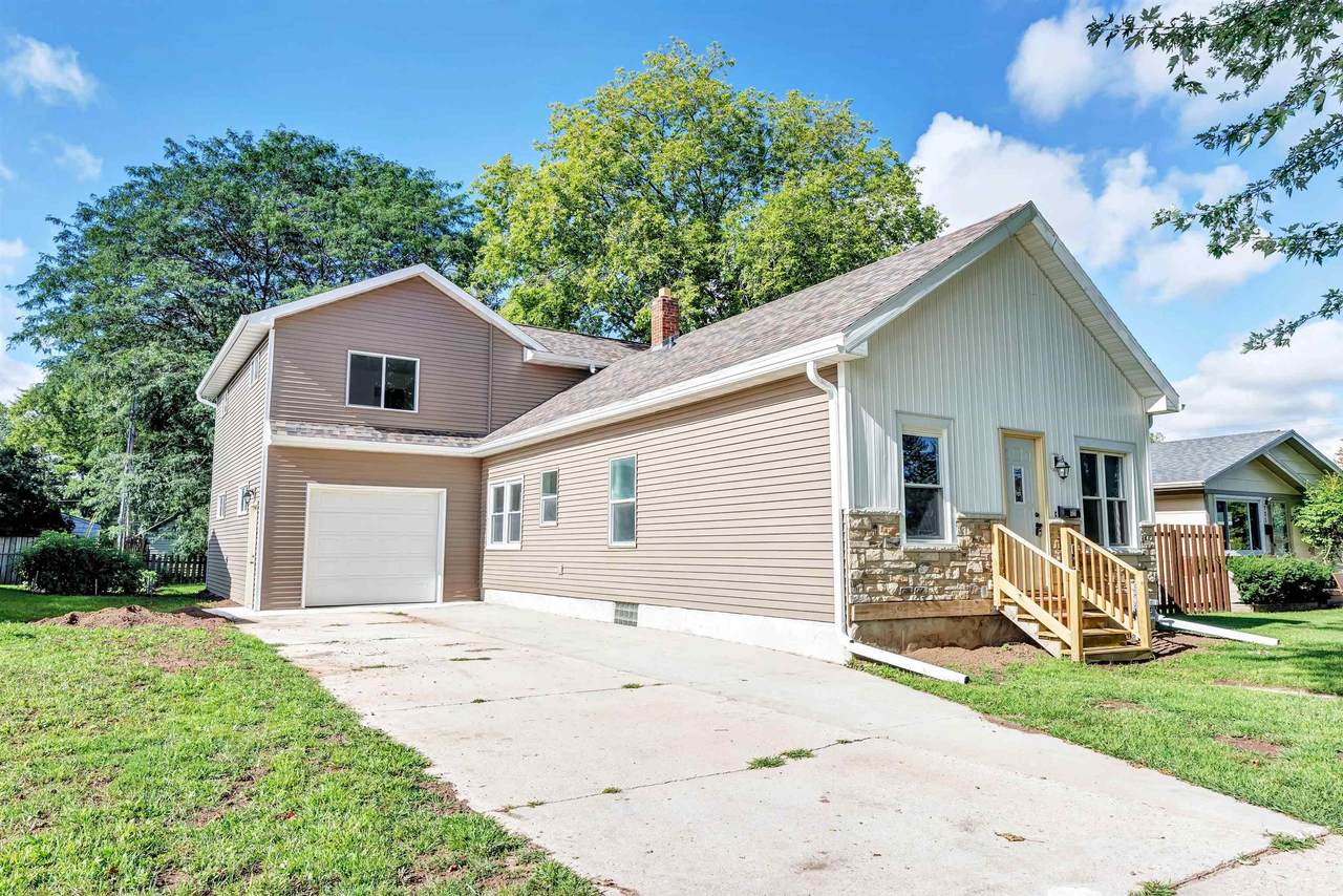 721 Cedar Street - Photo 1