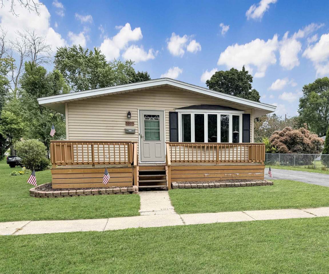 180 Beebe Avenue - Photo 1