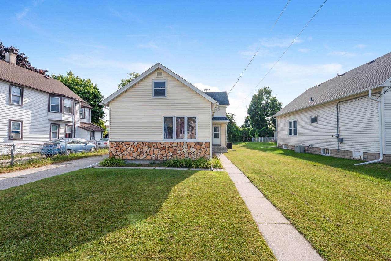 711 18TH Street - Photo 1