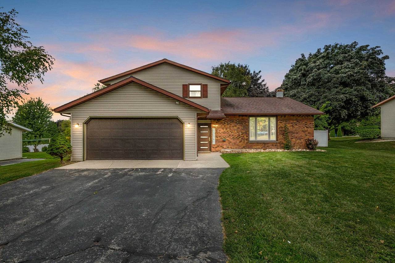 235 18TH Avenue - Photo 1