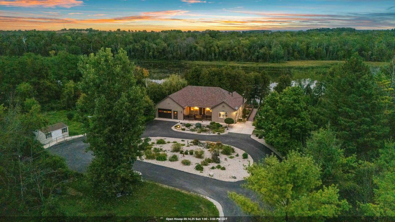 658 Forest Drive - Photo 1