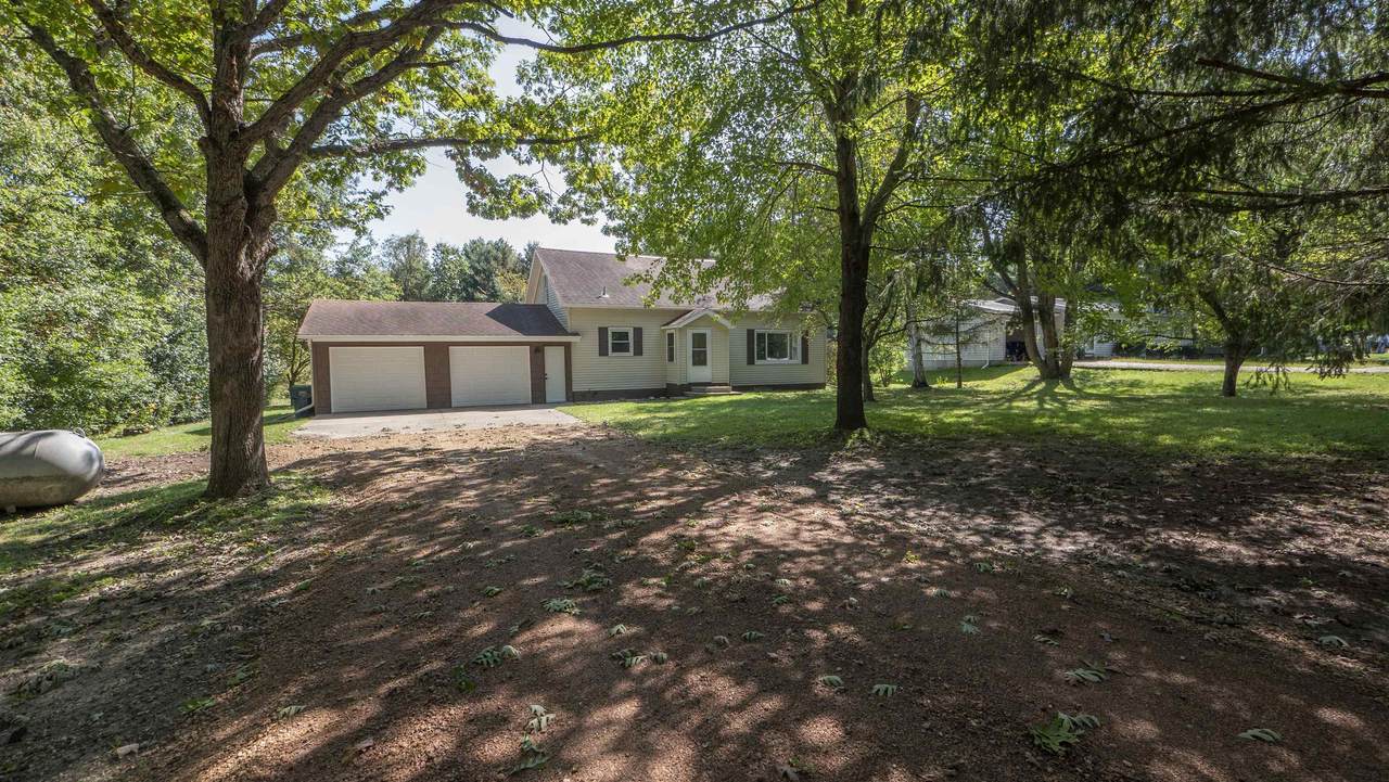 E2059 Westgate Acres Road - Photo 1