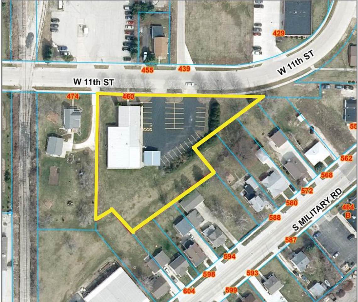 460 11TH Street - Photo 1