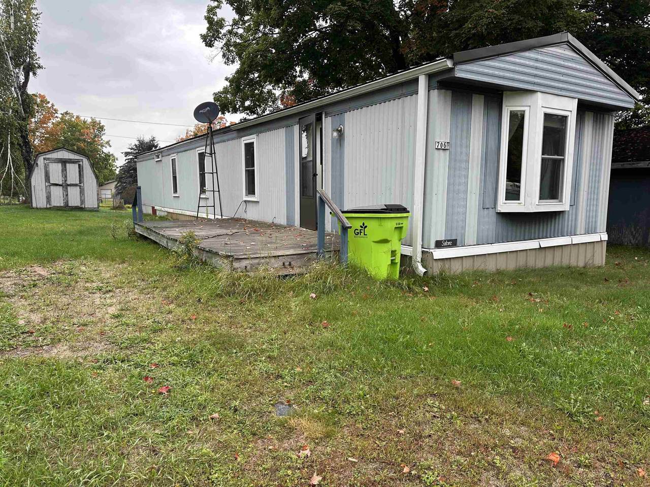 706 6TH Street - Photo 1