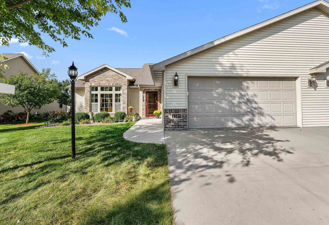 1383 Moonlight Lane - Photo 1