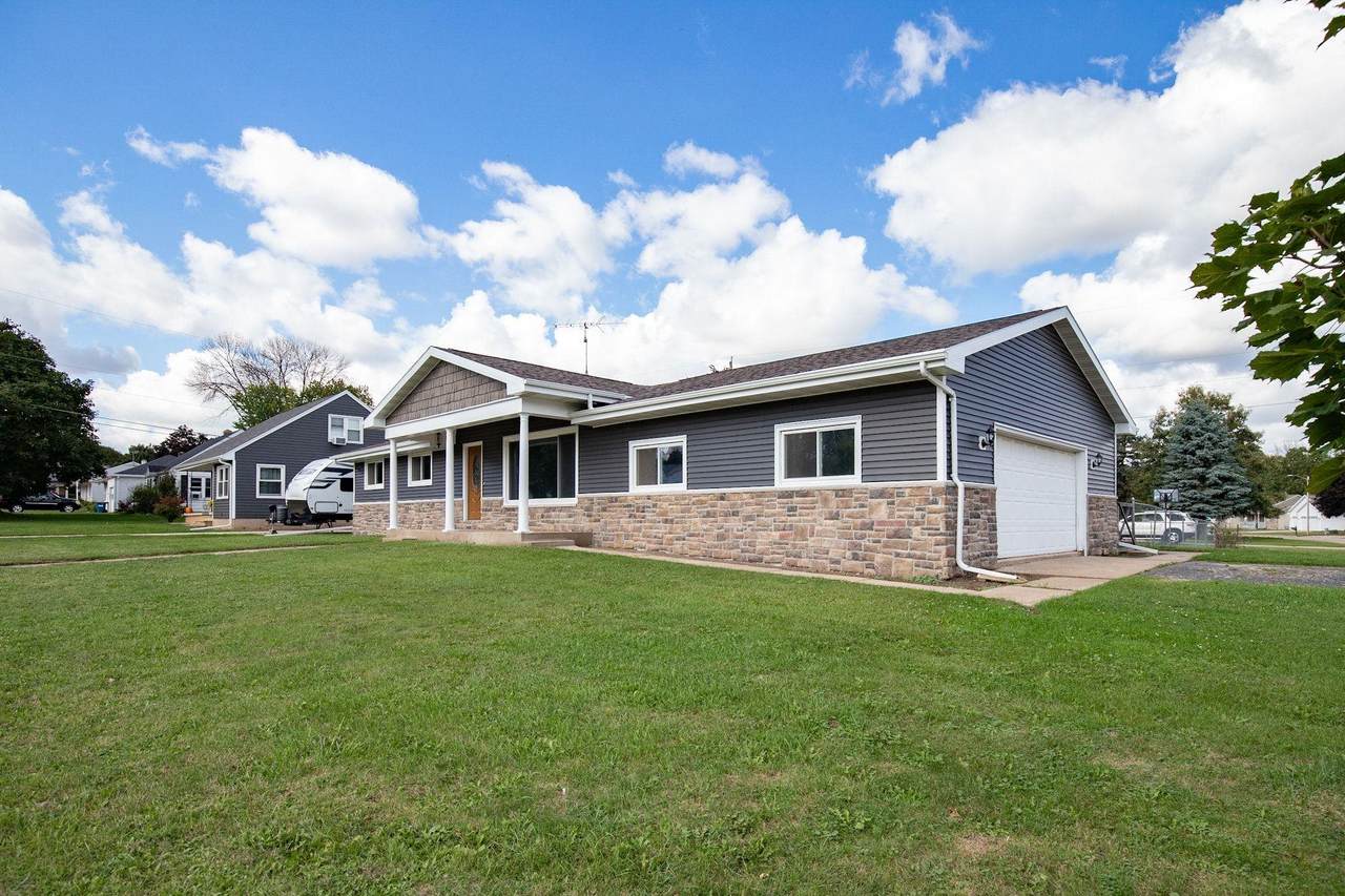 701 Main Street - Photo 1