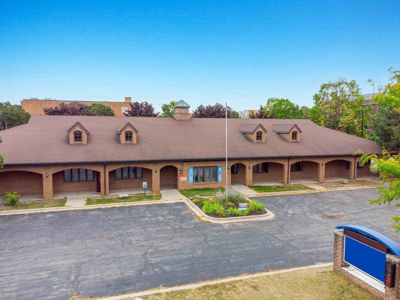 200 Broadway - Photo 1