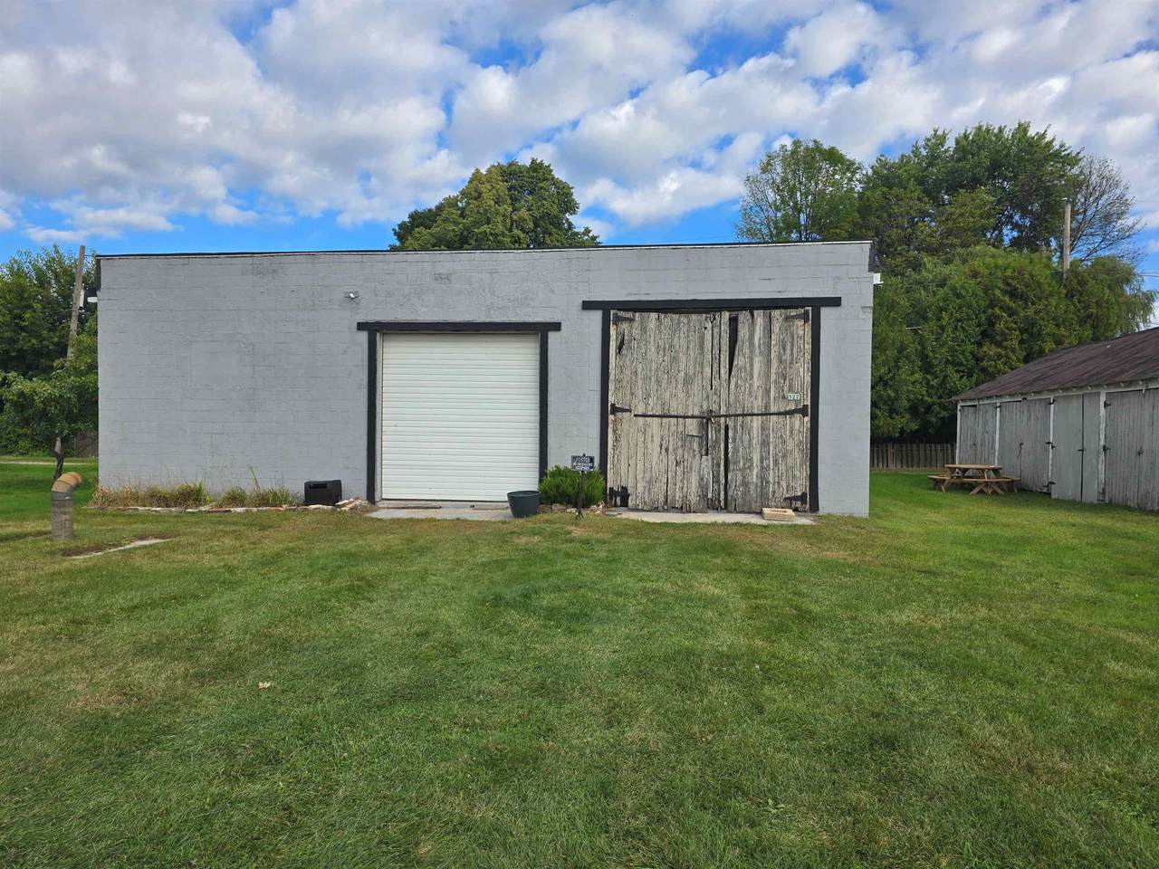 522 4TH Avenue - Photo 1