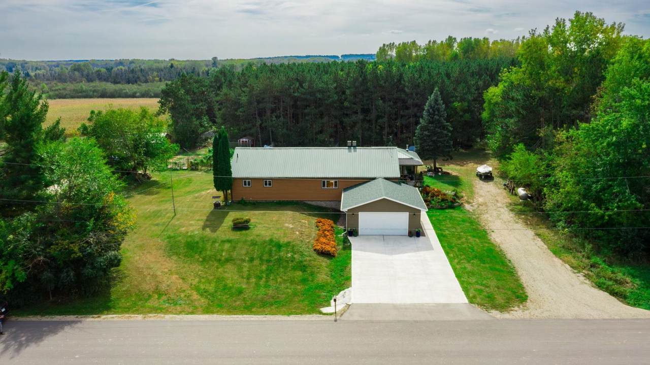 E6041 Evanswood Road - Photo 1