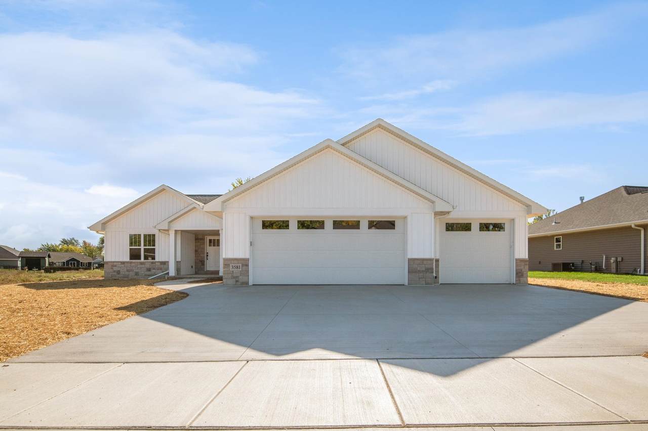 3581 Hank Avenue - Photo 1