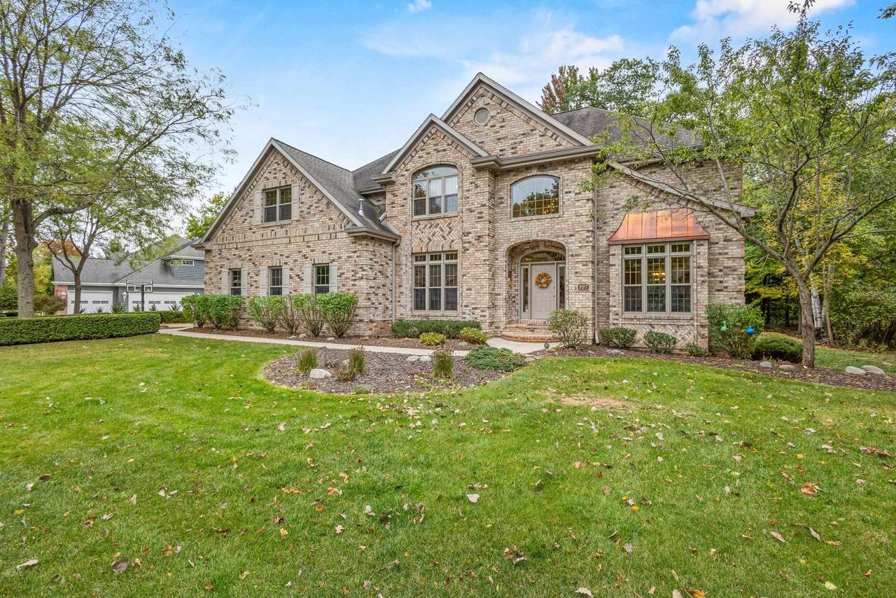 997 Thornberry Creek Drive - Photo 1