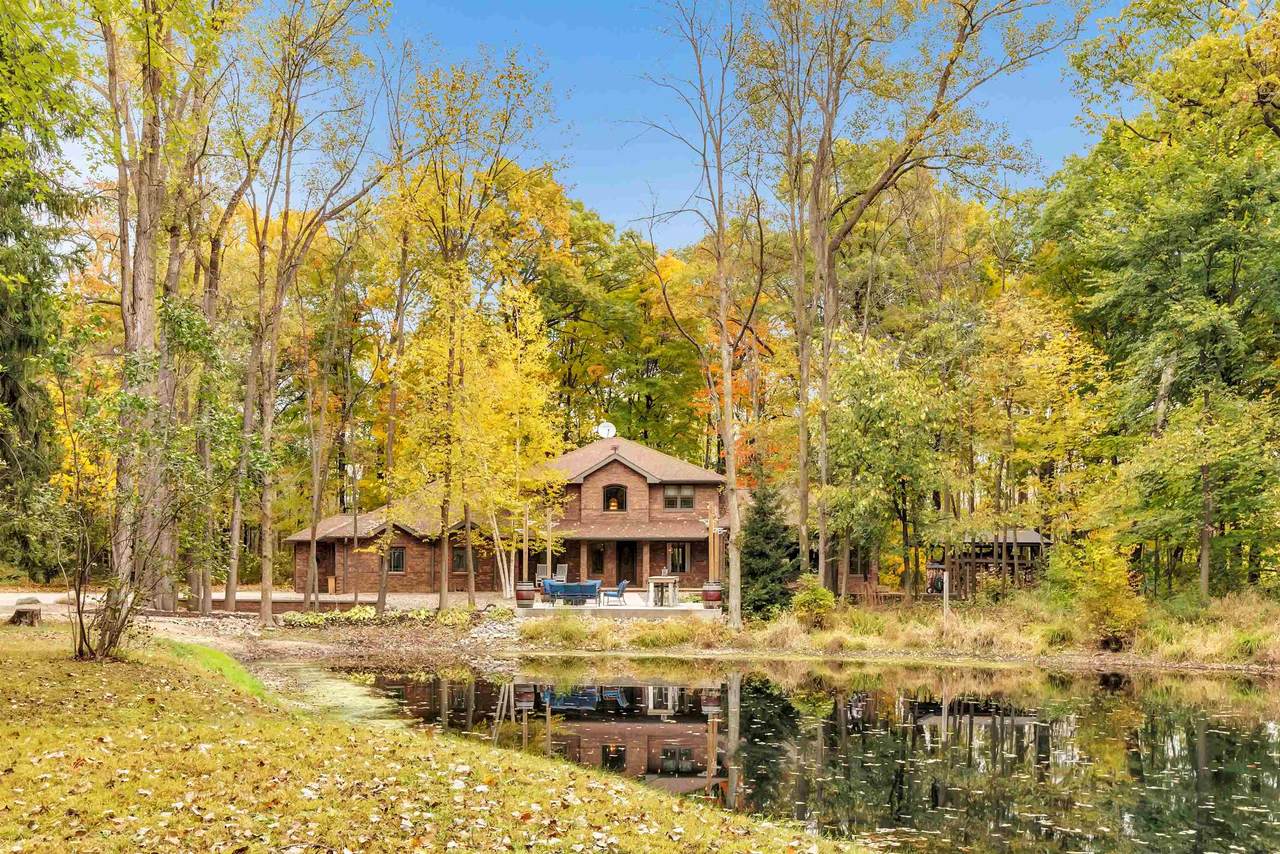 W2872 Cindy Court - Photo 1