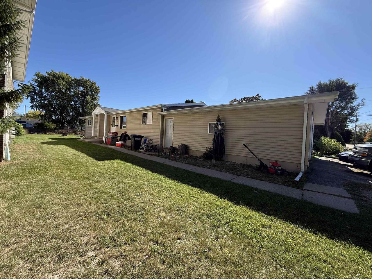 224 Guenther Street - Photo 1