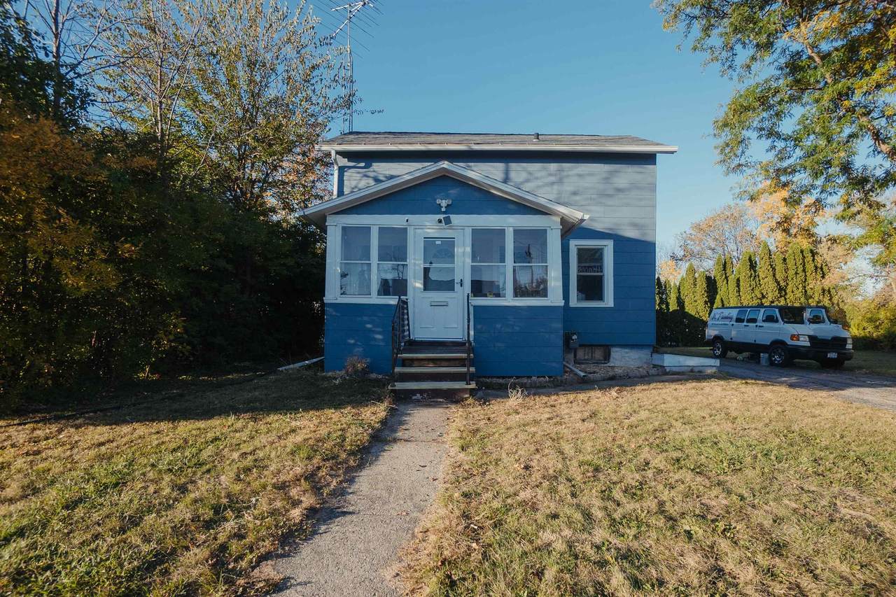 335 9TH Street - Photo 1