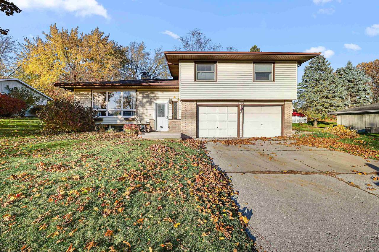 2102 Mary Avenue - Photo 1